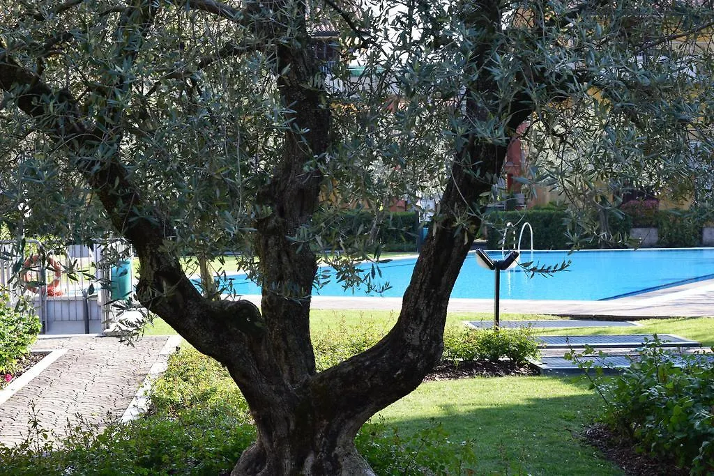 Villaggio Dei Fiori Appartment Sirmione